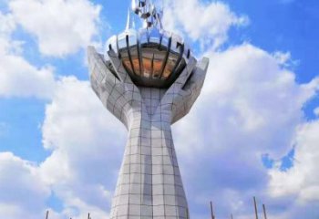 制造地球儀雕塑廠家，鋼管組合，手托地球儀雕塑制作