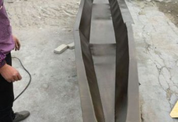 銅船雕塑提供，街頭雕塑，景觀小船銅雕塑優(yōu)價