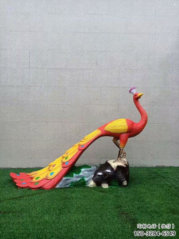 門口彩繪孔雀雕塑點(diǎn)擊，地標(biāo)擺件，仿真孔雀雕塑廠家