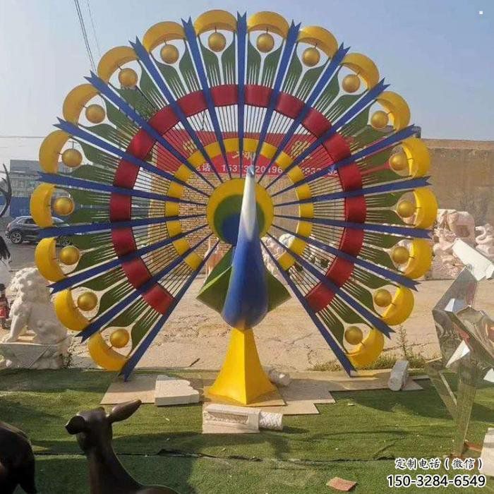 孔雀雕塑供需，室外軟裝，金屬孔雀開(kāi)屏雕塑制作廠家?