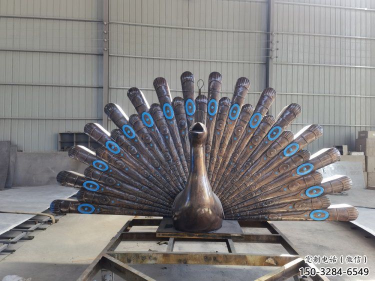 孔雀開屏雕塑供給，街道標(biāo)識，孔雀開屏雕塑生產(chǎn)商