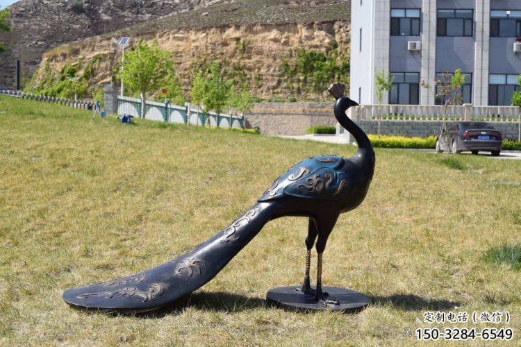 孔雀雕塑優(yōu)選，陸地?cái)[件，景觀(guān)銅孔雀雕塑制作廠(chǎng)家