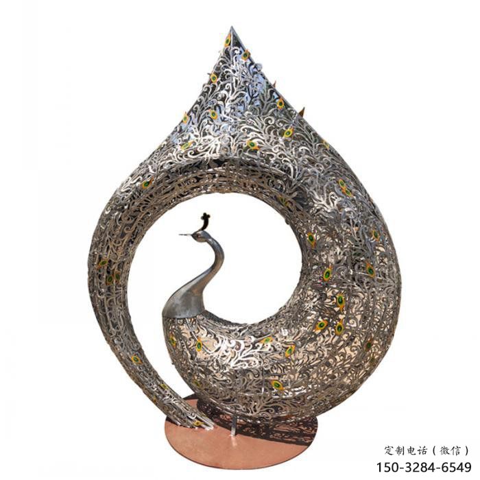 孔雀雕塑廠家，美陳雕塑，鐵藝孔雀雕塑定制