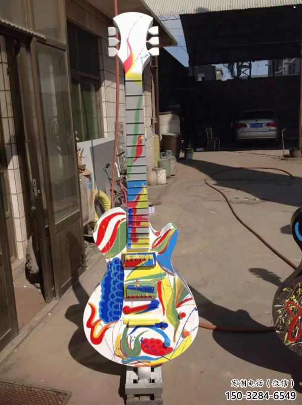 提琴雕塑預(yù)定，美陳雕塑，花園烤漆提琴雕塑承接