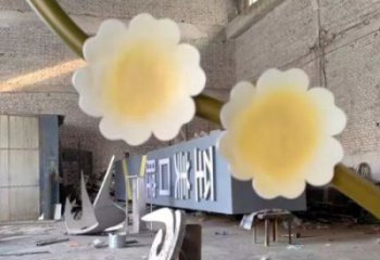 梧桐花雕塑制造商，城區(qū)小品，不銹鋼梧桐花雕塑定制廠家