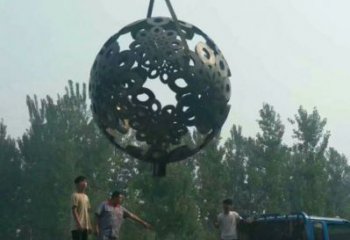 球體雕塑廠家優(yōu)選，陸地?cái)[件，不銹鋼球體雕塑供應(yīng)