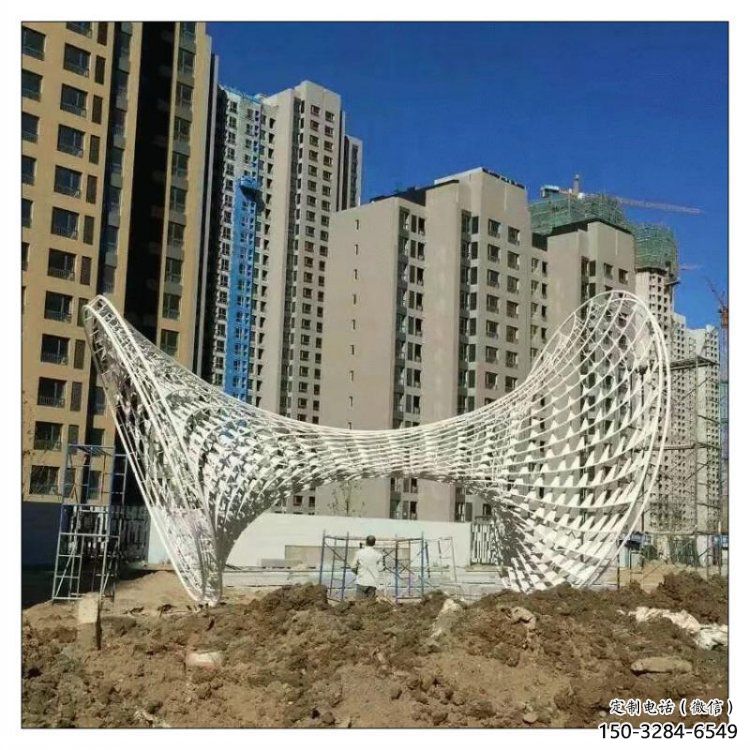 花瓶雕塑標(biāo)準(zhǔn)，彩鋼制作，鏤空花瓶雕塑優(yōu)價(jià)