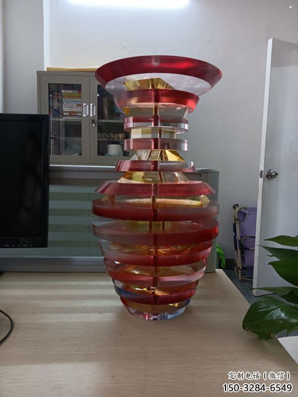 抽象花瓶雕塑制造，景觀雕塑，異形花瓶雕塑展品