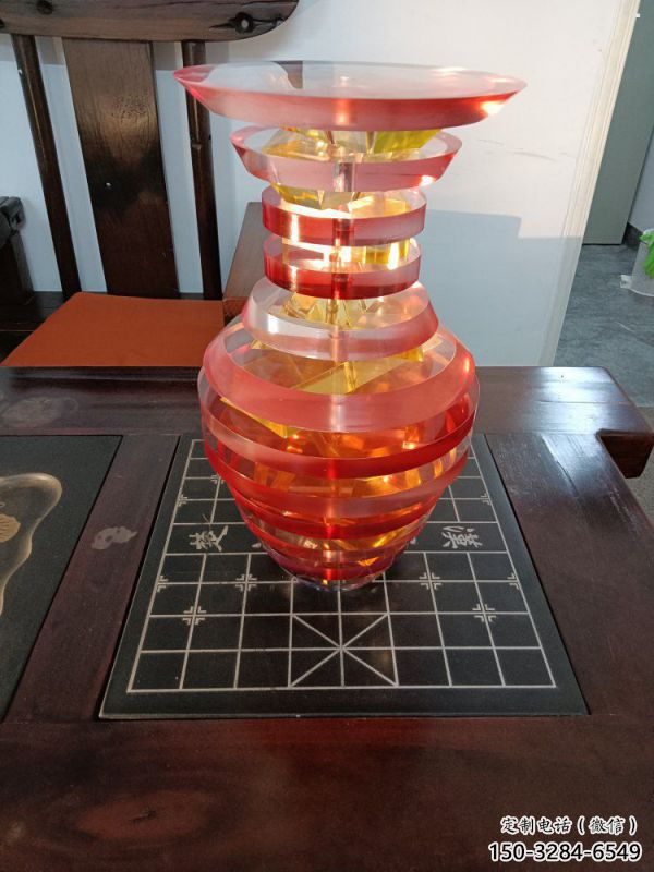 鏤空花瓶雕塑制造商，美陳雕塑，異形花瓶雕塑供給