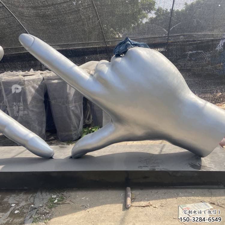 剪刀手雕塑供應，城市裝飾，彩色不銹鋼剪刀手雕塑優(yōu)選