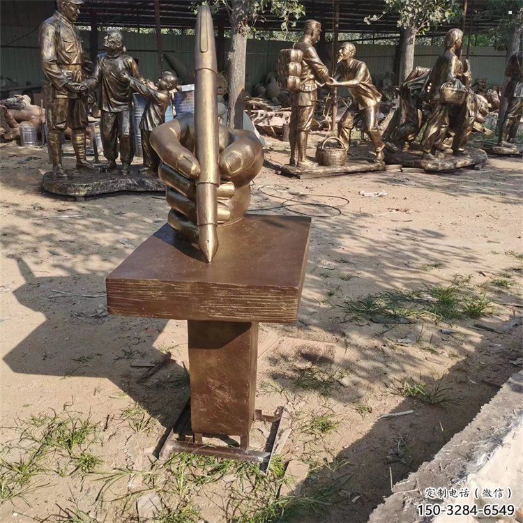 手握鋼筆雕塑承接，城市雕塑，仿銅手握鋼筆雕塑廠家