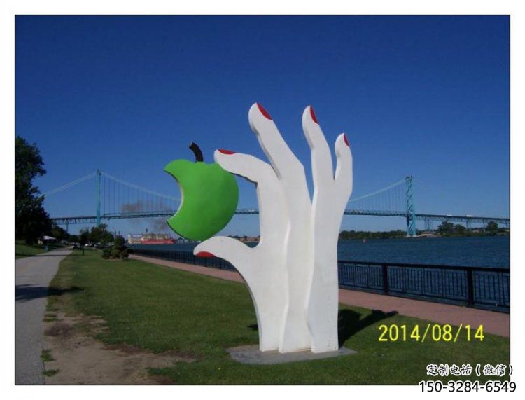 手掌雕塑廠家，廣場雕塑，不銹鋼手掌雕塑制作