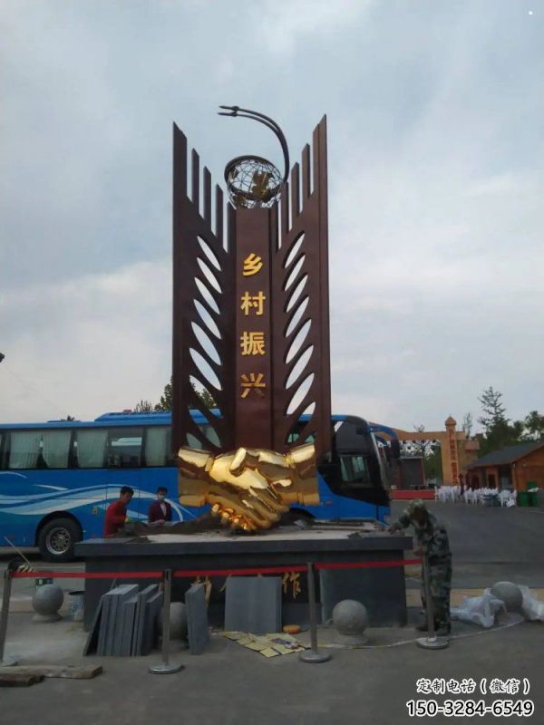 握手雕塑生產(chǎn)商，地標(biāo)擺件，不銹鋼握手雕塑生產(chǎn)