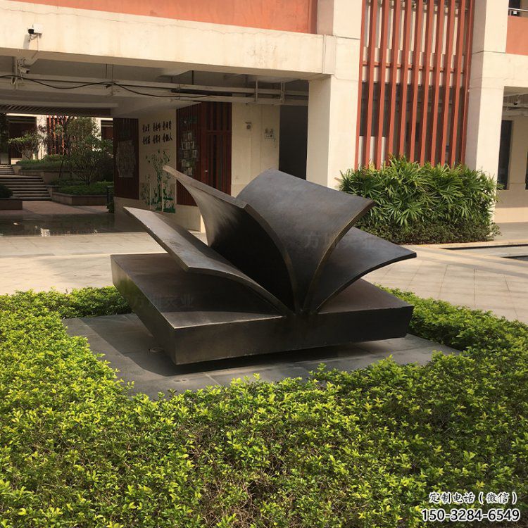 銅書本雕塑優(yōu)選，小區(qū)擺件，公共銅書本雕塑生產(chǎn)商