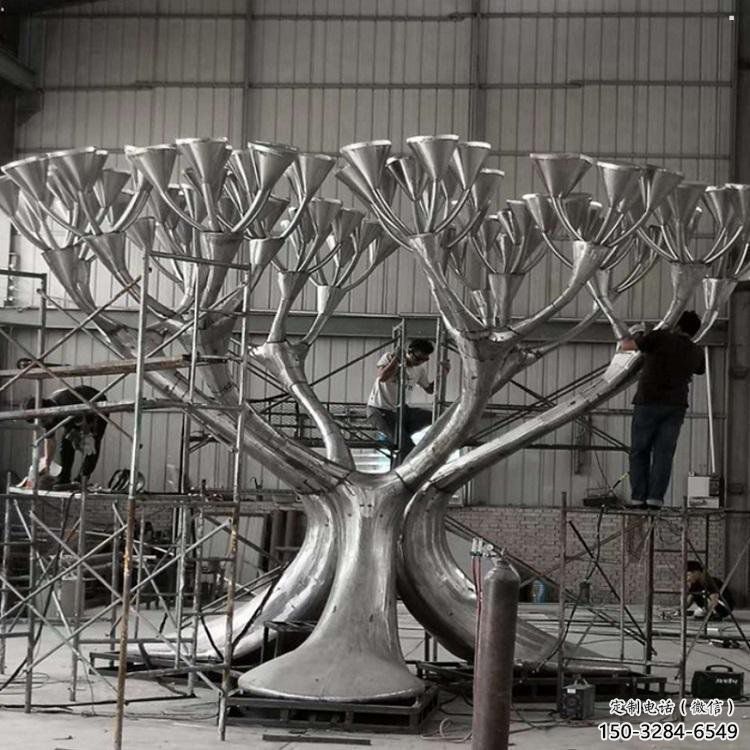 鏤空樹(shù)雕塑制造，景觀擺件，鏤空遮陽(yáng)樹(shù)雕塑選定