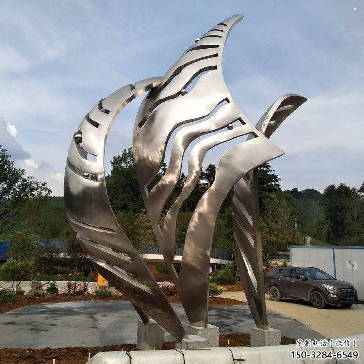 鏡面樹葉雕塑廠家，鍛造工藝，不銹鋼鏡面樹葉雕塑承接