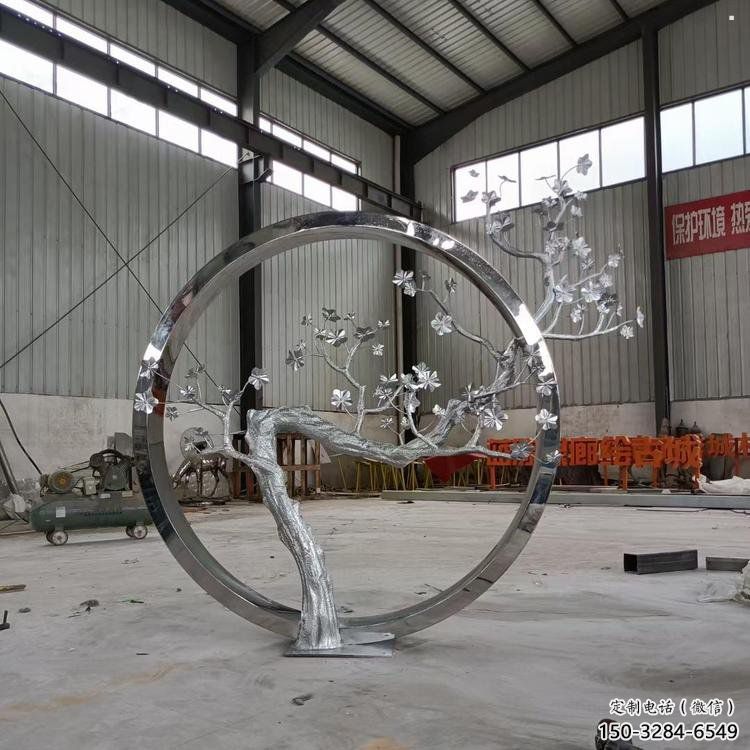 梅花樹雕塑承接，街頭藝術(shù)，不銹鋼梅花樹雕塑觀賞型
