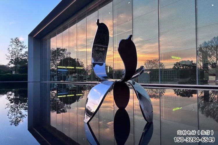 四葉草雕塑展品，景觀雕塑，不銹鋼四葉草雕塑供應(yīng)