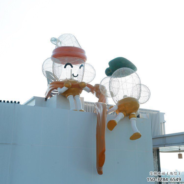 鏤空卡通雕塑指用，景觀雕塑，藝術(shù)鐵藝卡通雕塑點擊