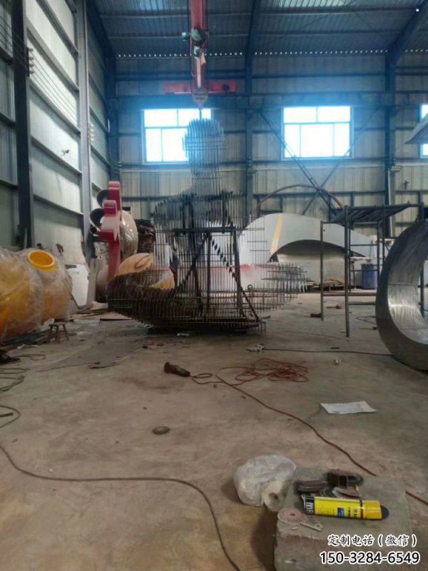 鏤空人物雕塑廠家，廣場系列，鐵藝西方人物雕塑定價(jià)