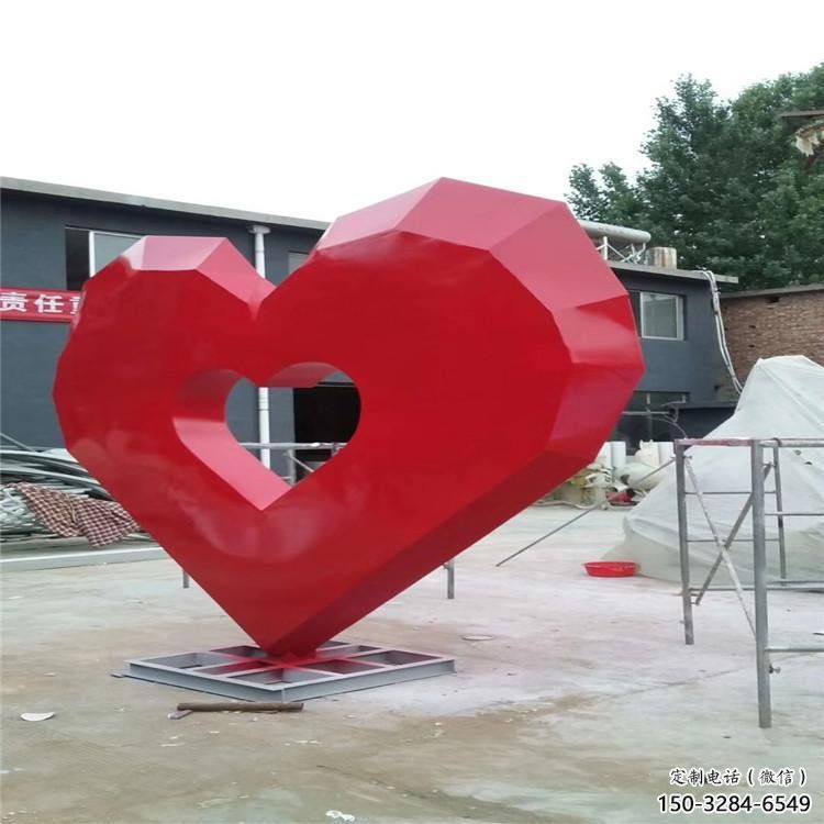 愛(ài)心雕塑精選，陸地?cái)[件，不銹鋼愛(ài)心雕塑精品