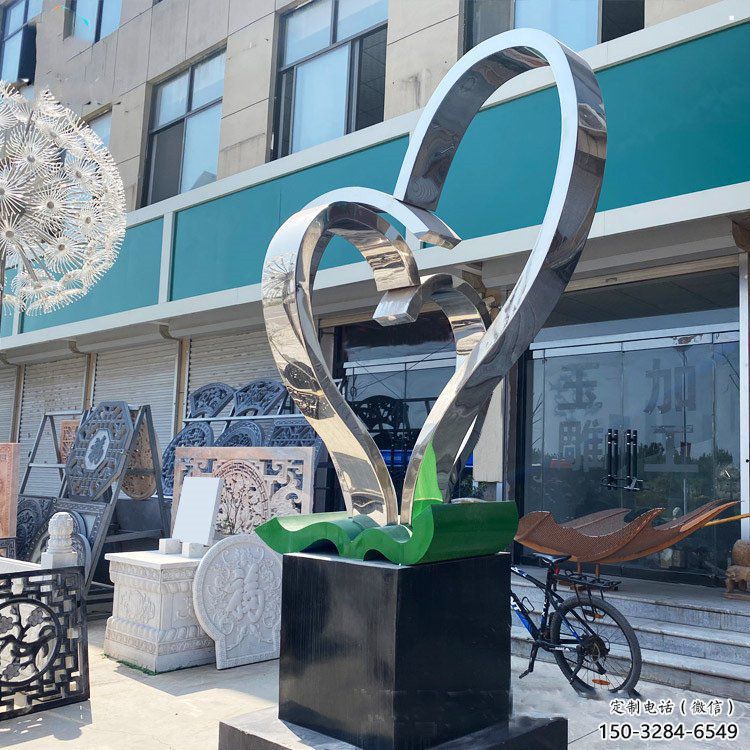 空間心形雕塑精品，白鋼構(gòu)件，別墅鏡面心形雕塑廠家