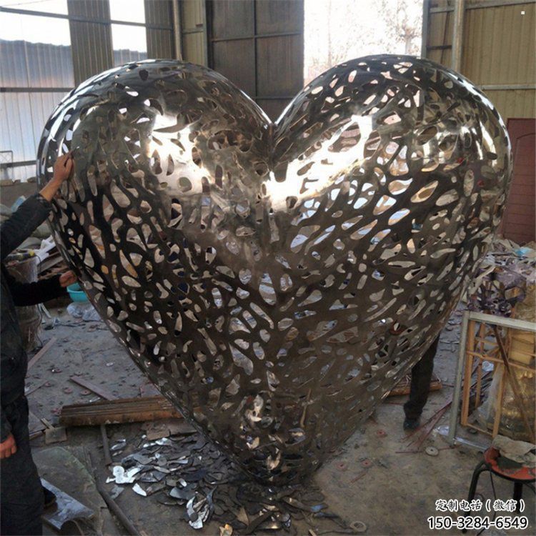 現(xiàn)代心形球雕塑定制，中式工藝，不銹鋼心形球雕塑廠家優(yōu)價