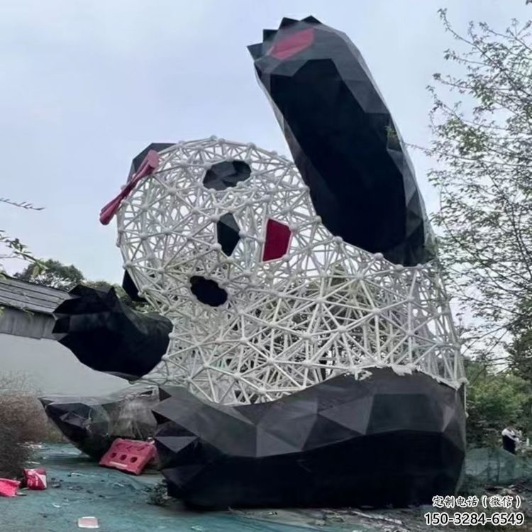 景區(qū)熊貓雕塑優(yōu)選，圓雕體系，鏤空切面熊貓雕塑選定