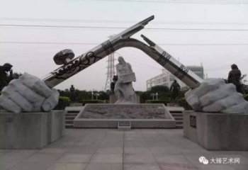 手握鋼筆雕塑，標(biāo)識(shí)雕塑，不銹鋼手握鋼筆雕塑廠家