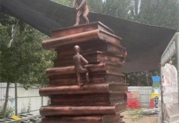 金屬疊書(shū)雕塑制作，陸地?cái)[件，鑄銅疊書(shū)雕塑制造商