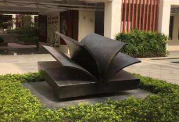 銅書本雕塑優(yōu)選，小區(qū)擺件，公共銅書本雕塑生產(chǎn)商
