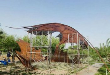 鏤空楓葉雕塑廠家，廣場系列，鐵藝楓葉雕塑生產廠家