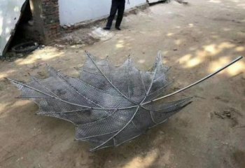 鏤空楓葉雕塑供需，彩鋼制作，大型鐵藝楓葉雕塑公司