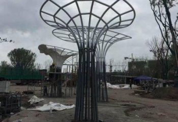 遮陽樹雕塑制造，鏤空雕塑，不銹鋼遮陽樹雕塑廠家