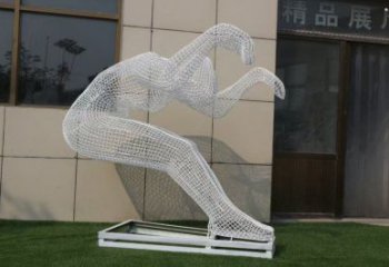 戶(hù)外鏤空體育雕塑通用，運(yùn)動(dòng)員雕塑，鐵藝人物雕塑供應(yīng)