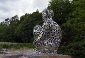 房地產(chǎn)字母雕人物塑，仿古景觀雕塑，噴砂制造