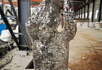 鏤空人物雕塑展品，景觀概念，鐵藝字母人物雕塑優(yōu)選