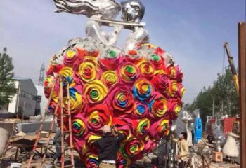 公園心形球雕塑