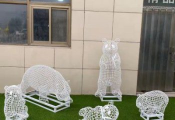 戶外熊貓雕塑通用，多彩藝術(shù)，景觀鏤空熊貓雕塑供應(yīng)
