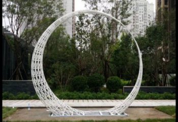 月牙雕塑制造，歐式風(fēng)格，鏤空月牙雕塑廠家定價(jià)