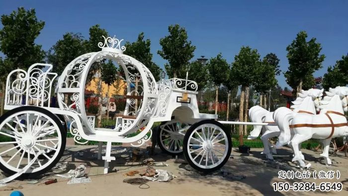 防城港廣場馬車雕塑