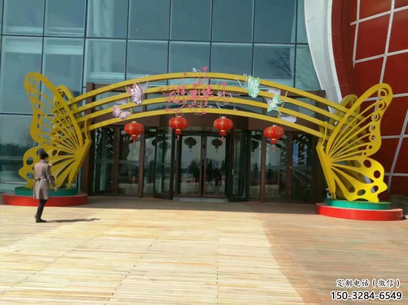 安陽蝴蝶拱門雕塑，鏤空烤漆效果，不銹鋼小區(qū)標識雕塑