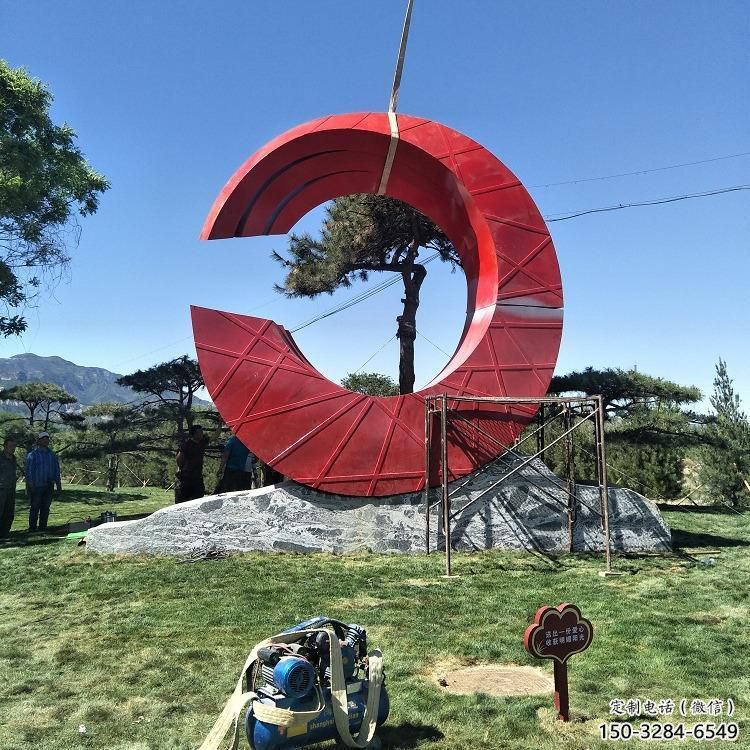 遼陽(yáng)草地精神堡壘雕塑