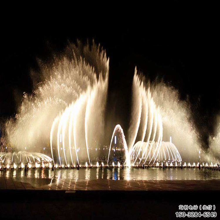 湟中水景程控噴泉雕塑，高噴循環(huán)噴水方式設(shè)計制作