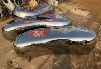 棗莊坐凳雕塑，小區(qū)園林雕塑，不銹鋼鏡面效果